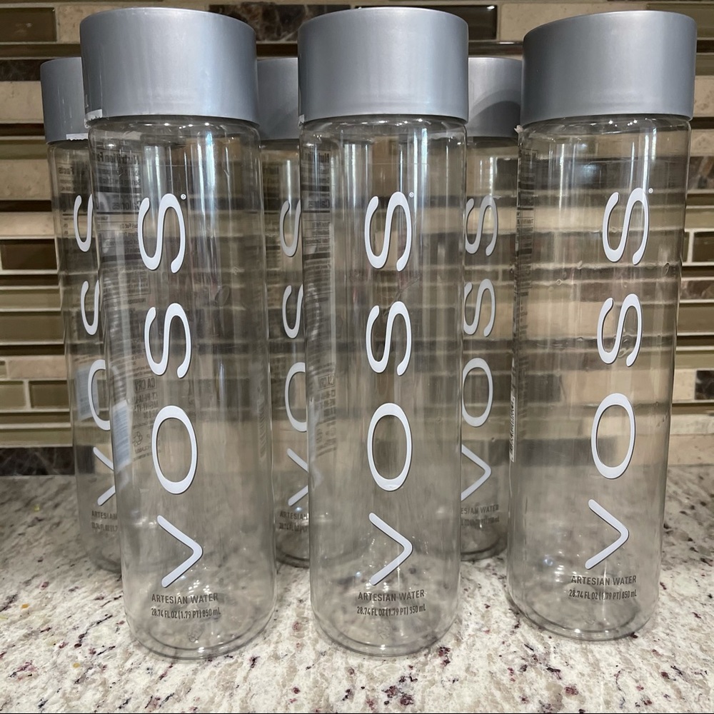 VOSS Empty Large Water Bottles 28.74 oz (1.79 PT / 950 mL) Size Set of 6